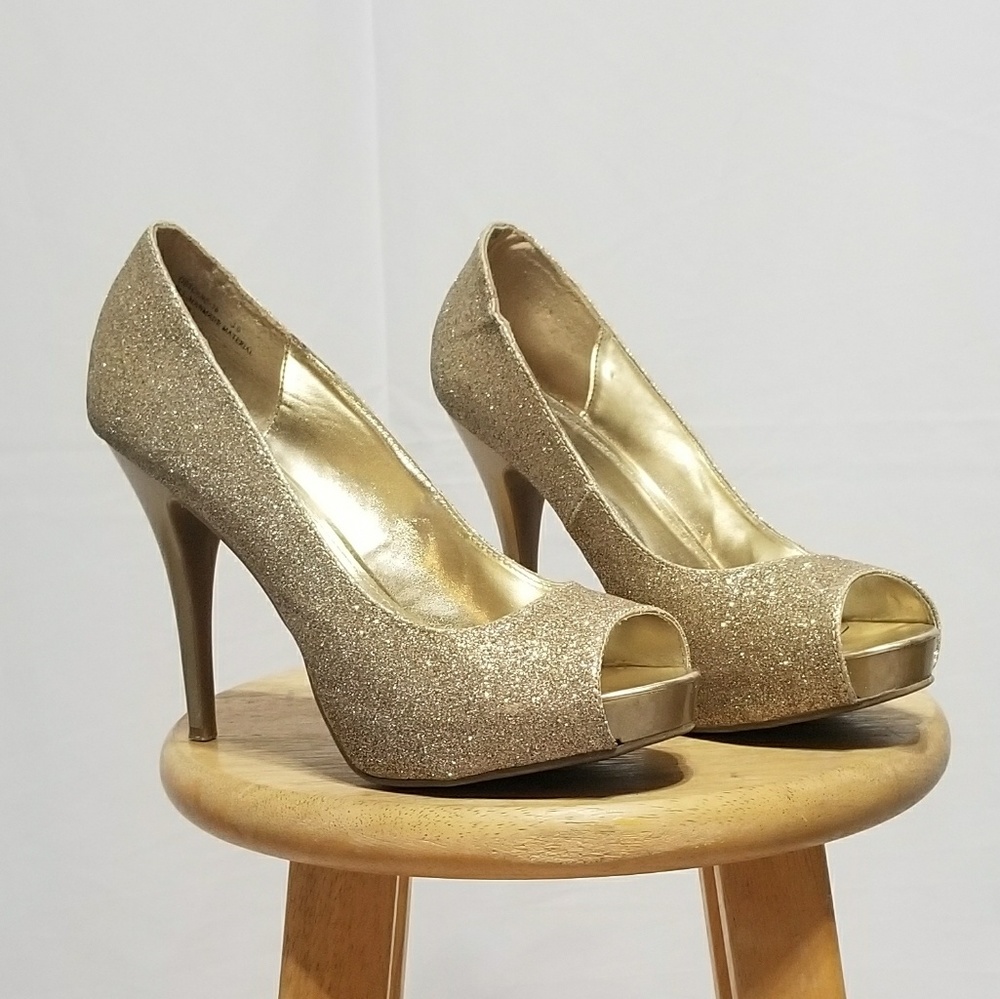 Glittery gold platform heels